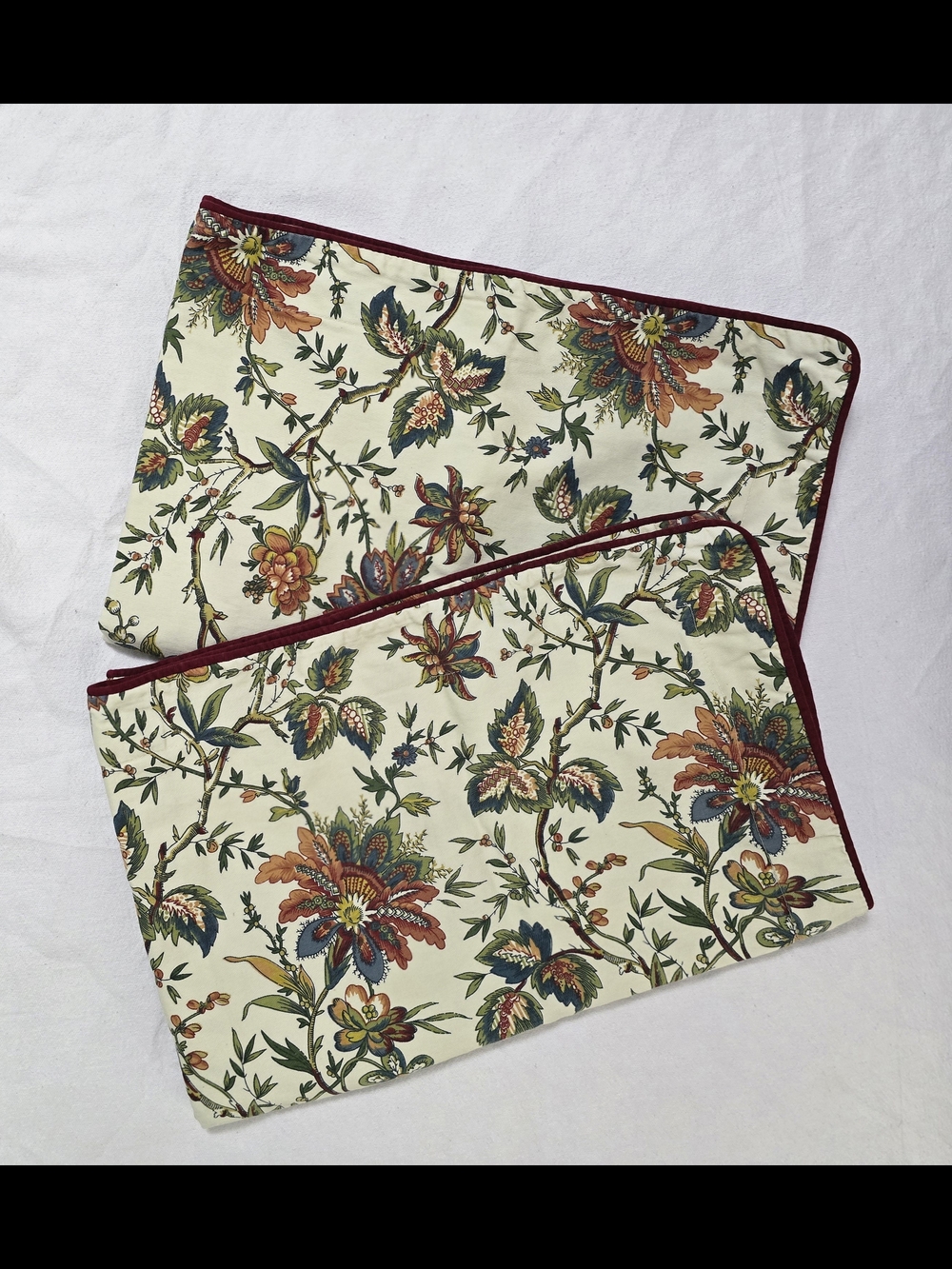 Waverly Felicite Cream Jacobean Floral Pillow Shams Set Of 2 (35" X 24") EUC.